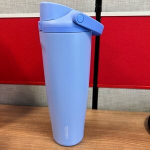 Owala Freesip Sway Water Bottle 40 oz. - Out of the Blue